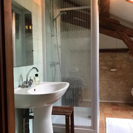 Vakantiehuis Piscine Privee - 10 Personnes *