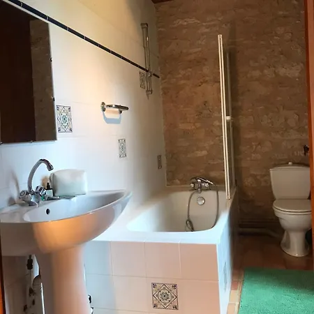 Piscine Privee - 10 Personnes Montgesty